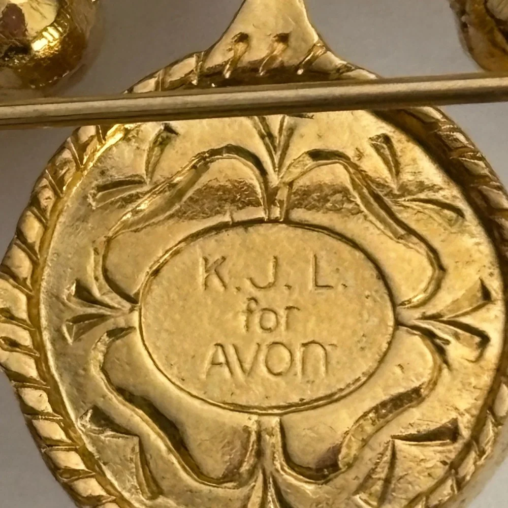 Avon vintage gold